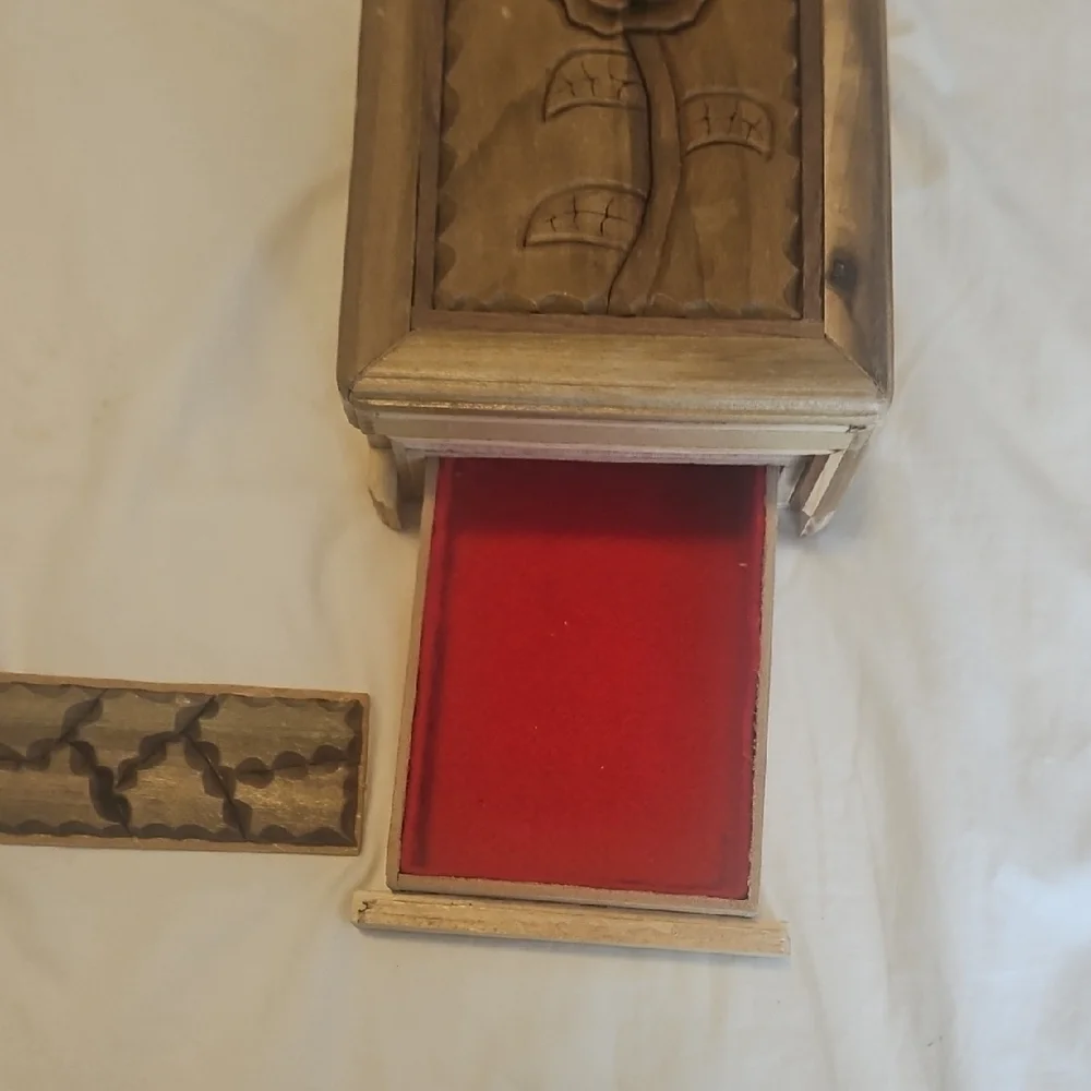 Wooden Carved Flower Box